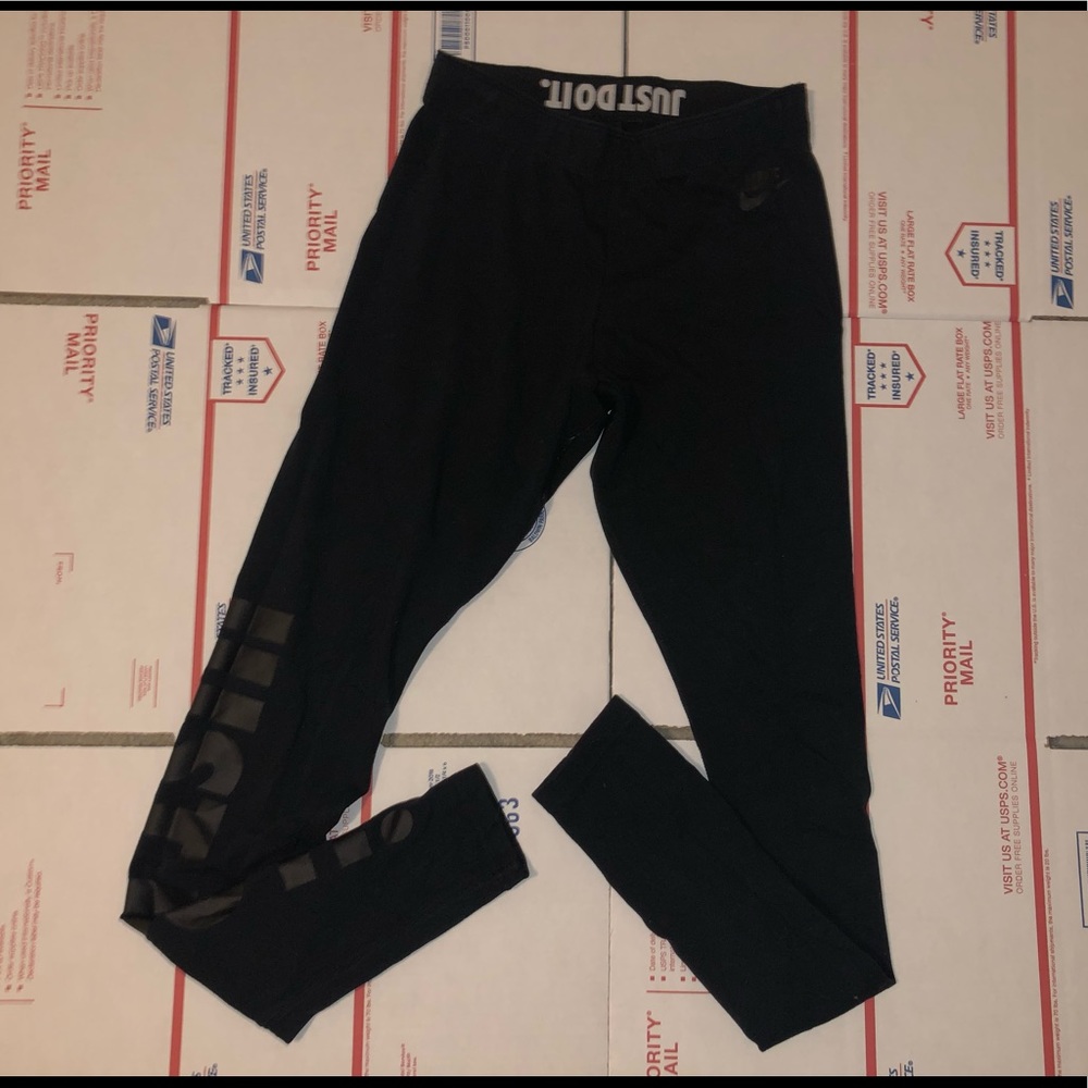 Nike black leggings